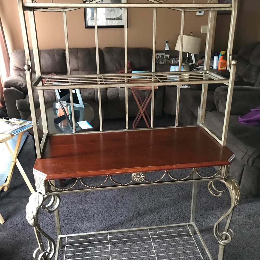 Bakers rack